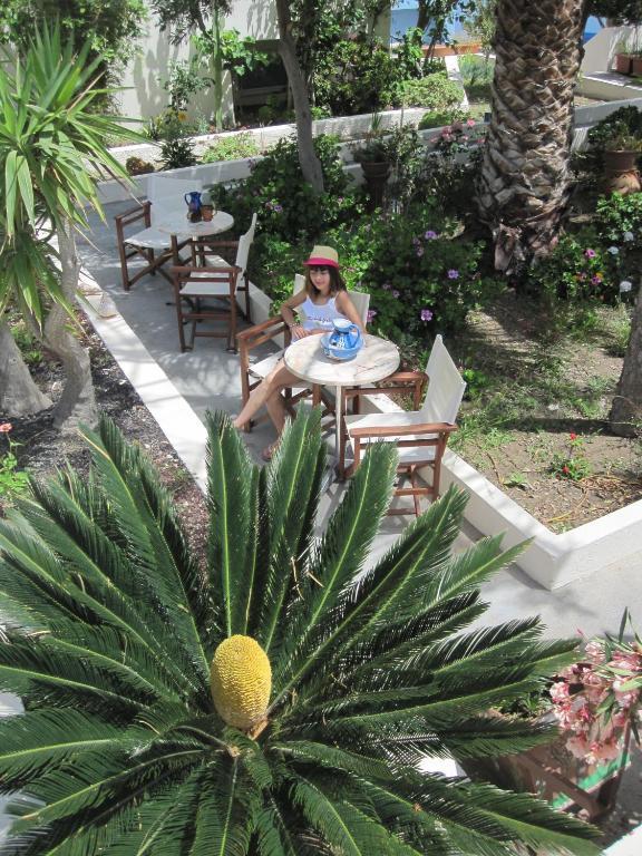 Villa Nikos Karamolegkos Kamari エクステリア 写真